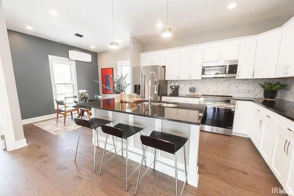 $2,500 | 1550 South Piazza Drive, Bloomington, IN 47401