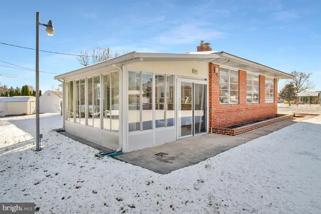 a view of a large building