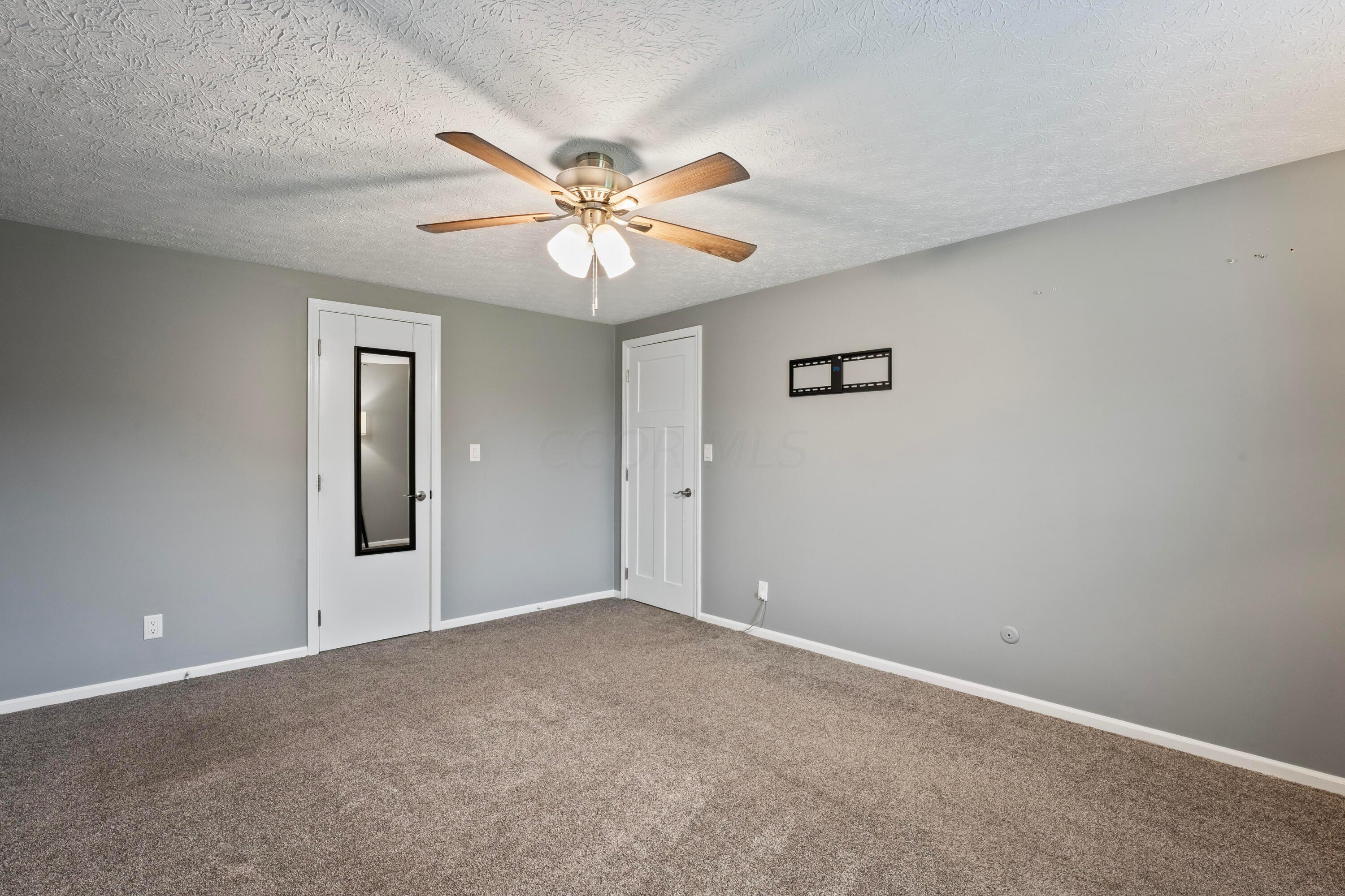 1584 Swans Road Northeast Newark, OH 43055 - Photo 70 of 77 photos_high_resolution_DSC07176