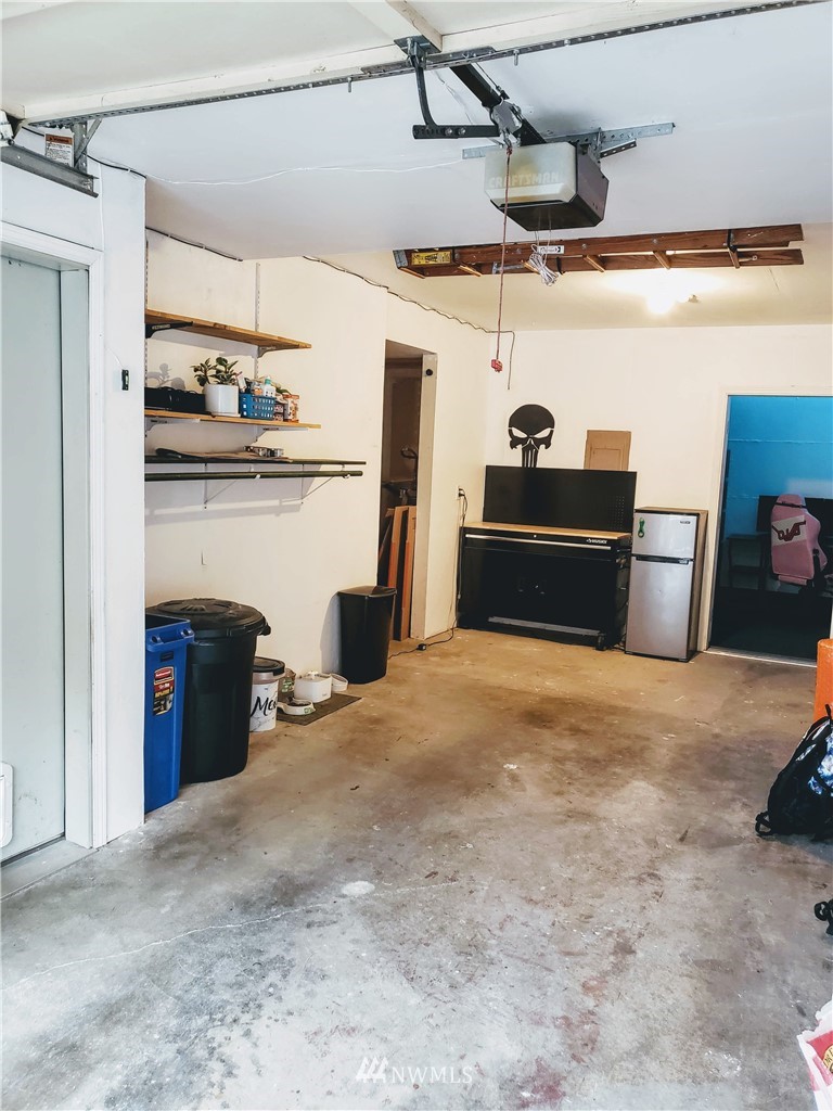 833 Southwest Sunset Boulevard, Unit B7 Renton, WA 98057 - Photo 32 of 33