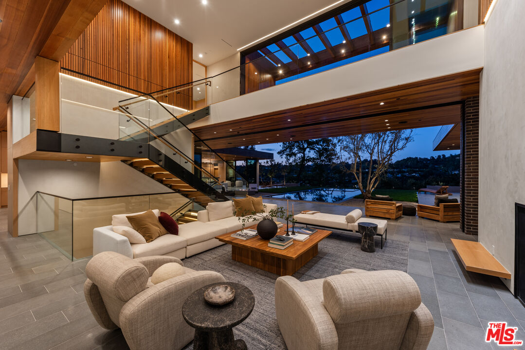 9705 Oak Pass Road Beverly Hills, CA 90210 - Photo 34 of 35 Gallery Image 34