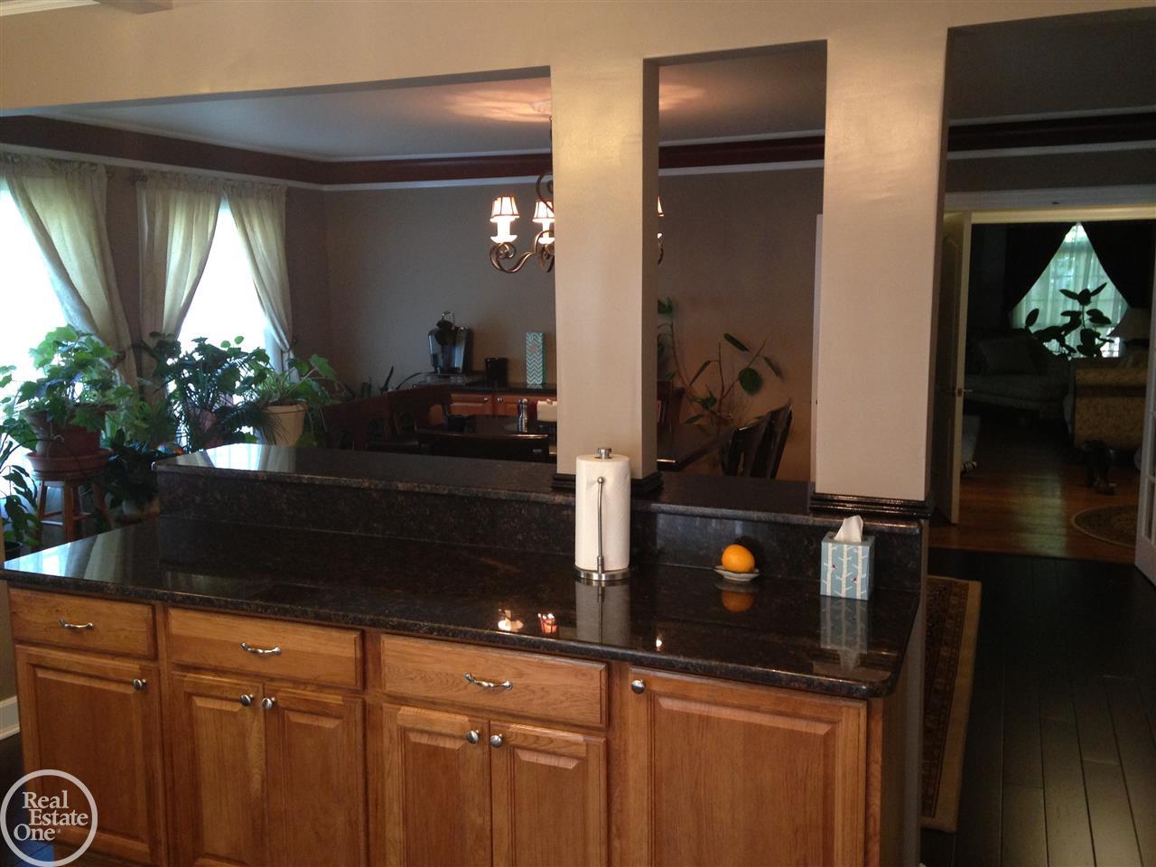 380 Neff Road Grosse Pointe, MI 48230 - Photo 3 of 39
