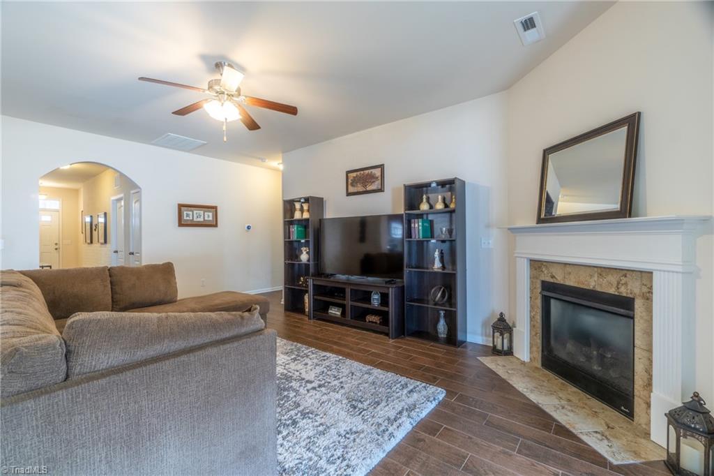 4546 Silo Ridge Clemmons, NC 27012 - Photo 7 of 23 Gallery Image 7