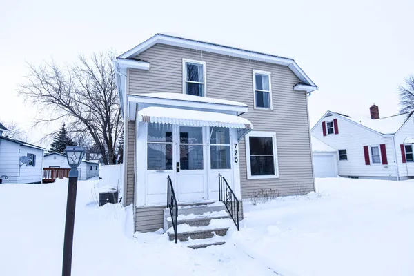 $175,000 | 720 Arnold Avenue North, Thief River Falls, MN 56701