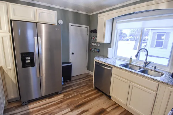 $175,000 | 720 Arnold Avenue North, Thief River Falls, MN 56701