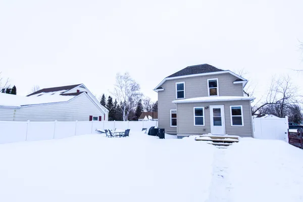 $175,000 | 720 Arnold Avenue North, Thief River Falls, MN 56701