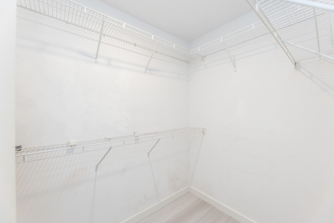 2714 Chenevert Street Houston, TX 77004 - Photo 39 of 40 a view of a room