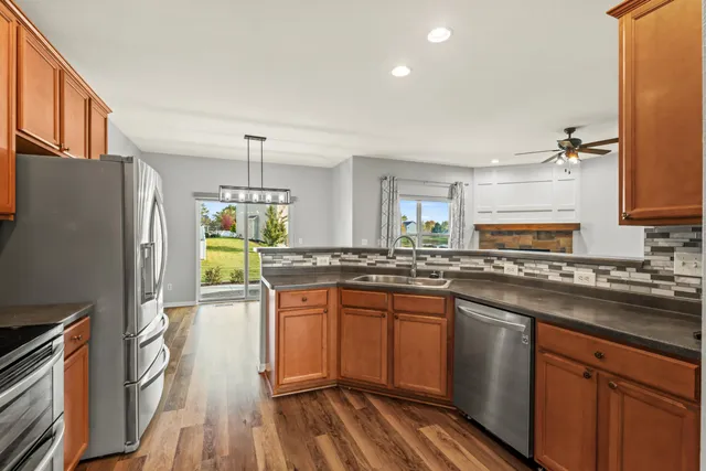 $464,900 | 6358 Biscayne Avenue, Mount Pleasant, WI 53406