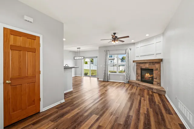 $464,900 | 6358 Biscayne Avenue, Mount Pleasant, WI 53406