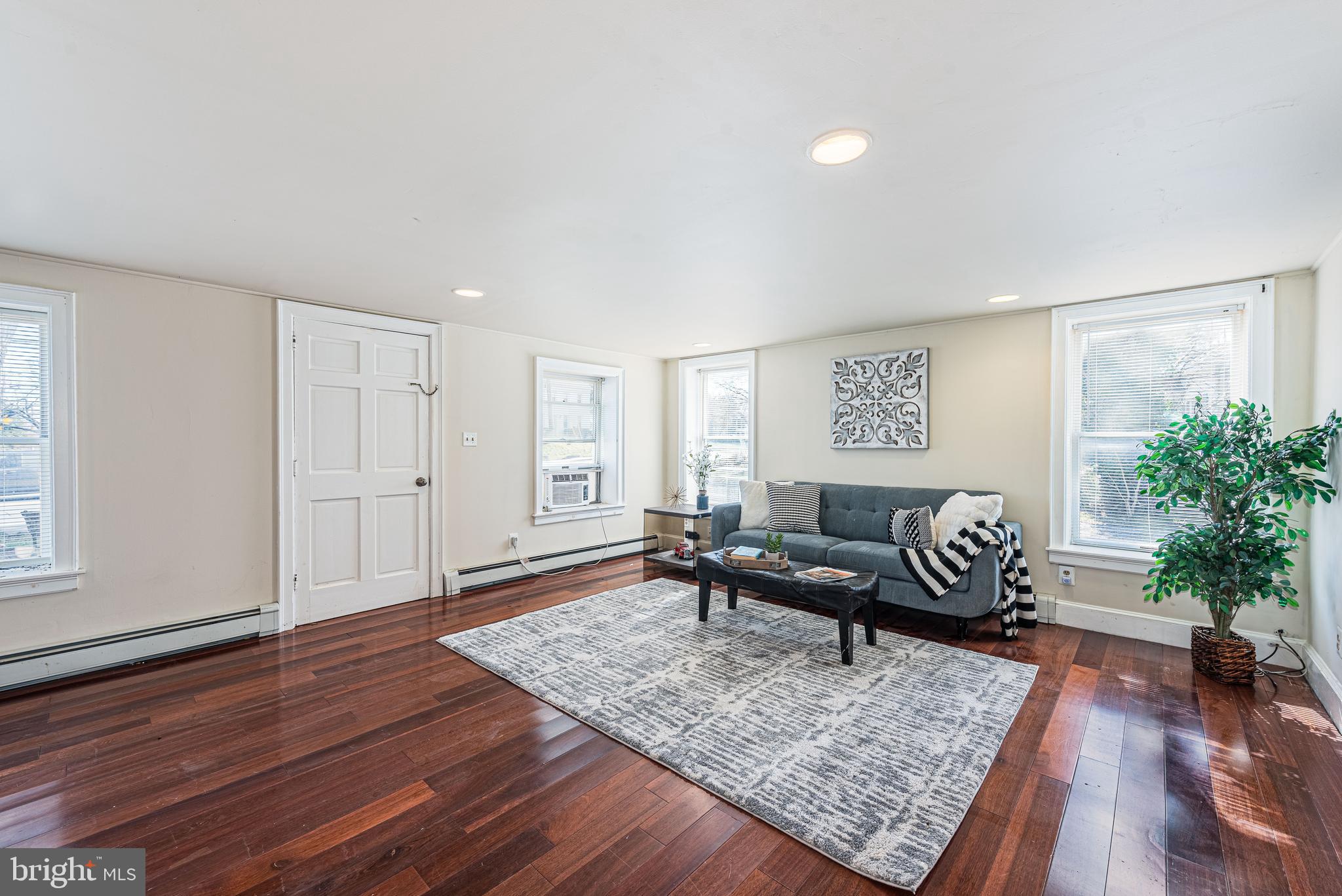 119 Old Hanover Road Reisterstown, MD 21136 - Photo 2 of 36