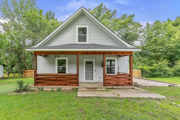 $220,000 | 1825 North Burton Avenue, Springfield, MO 65803