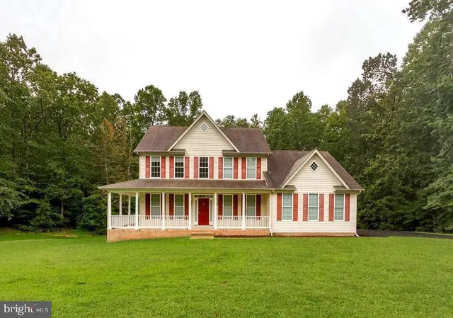 a view of a house with garden