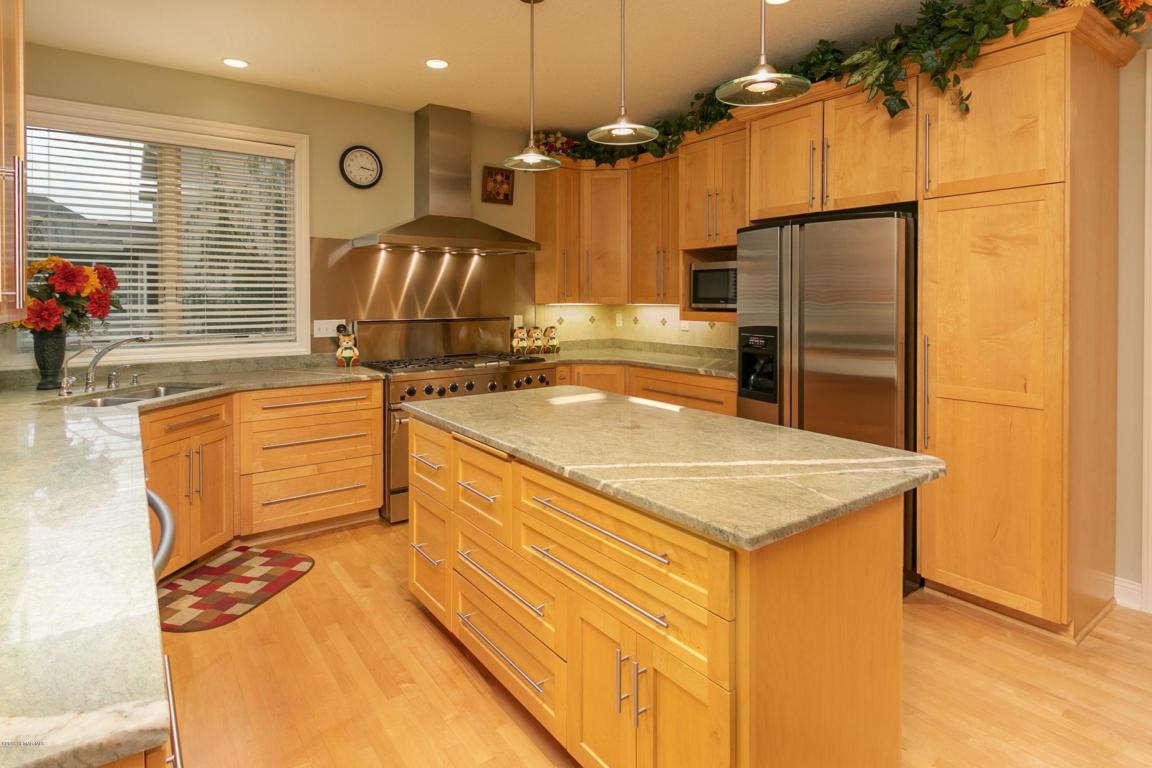 2690 Braeburn Lane Southwest Rochester, MN 55902 - Photo 14 of 51