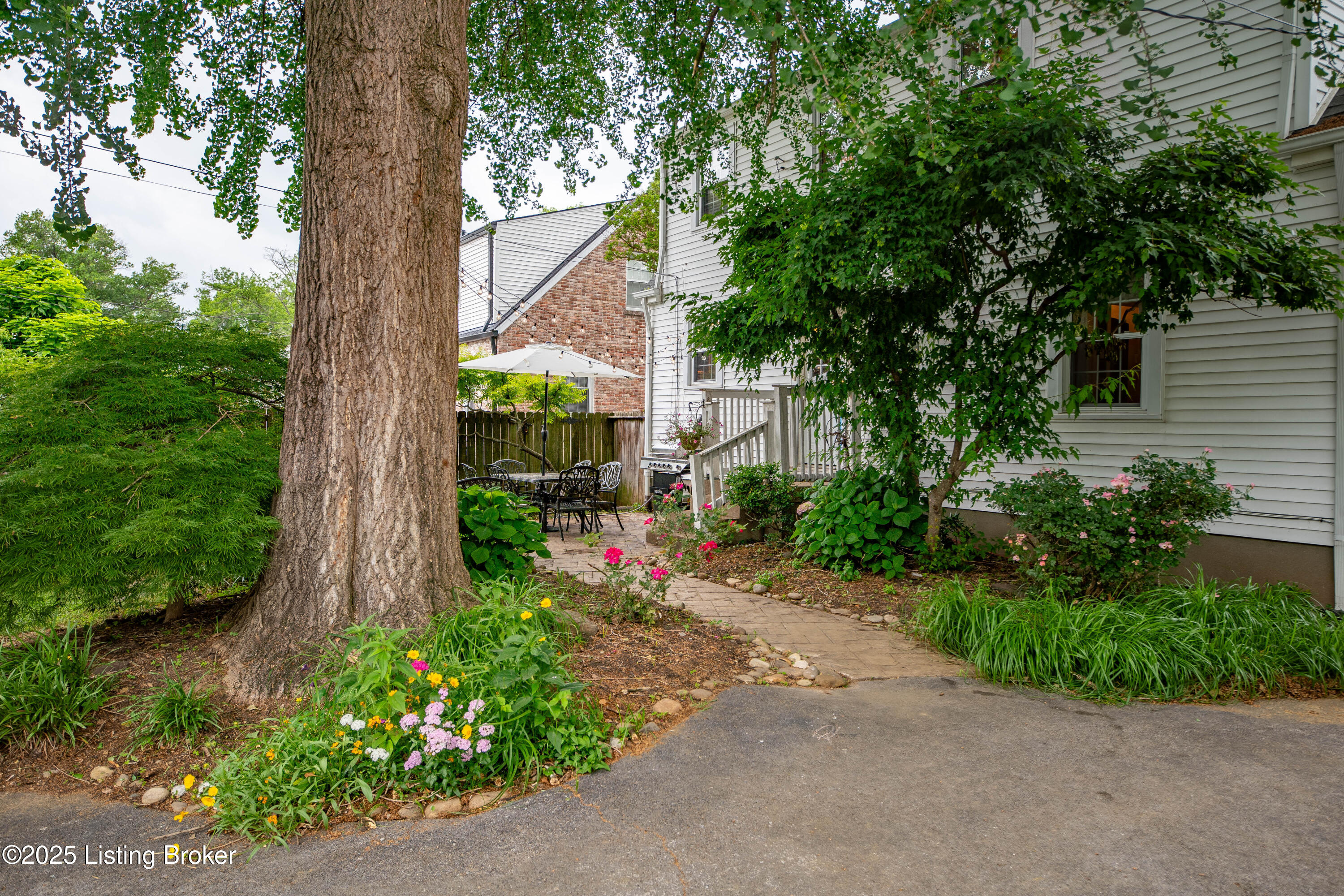 4016 Alton Road Louisville, KY 40207 - Photo 25 of 26 DSC00754-HDR