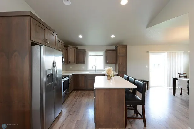 $344,900 | 8037 Goldfinch Drive, Horace, ND 58047