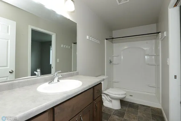 $330,000 | 8037 Goldfinch Drive, Horace, ND 58047