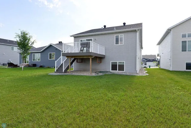 $344,900 | 8037 Goldfinch Drive, Horace, ND 58047