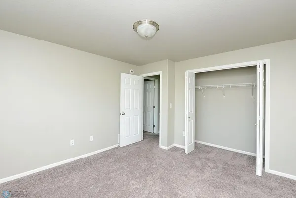 $330,000 | 8037 Goldfinch Drive, Horace, ND 58047