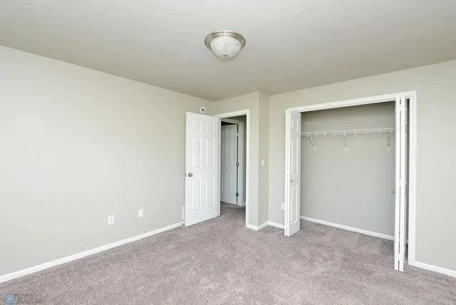 $344,900 | 8037 Goldfinch Drive, Horace, ND 58047