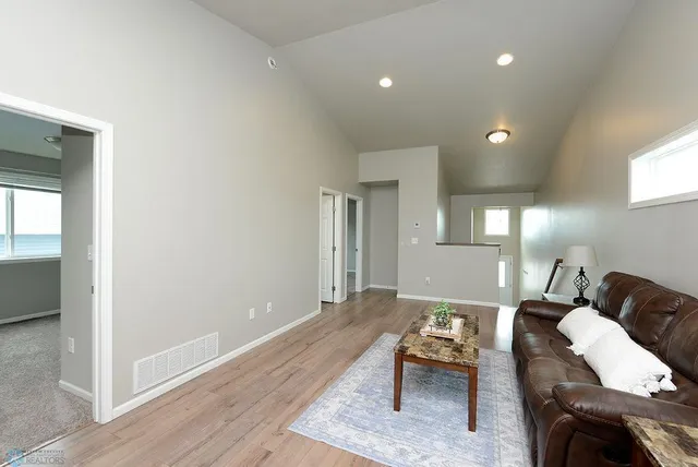 $344,900 | 8037 Goldfinch Drive, Horace, ND 58047