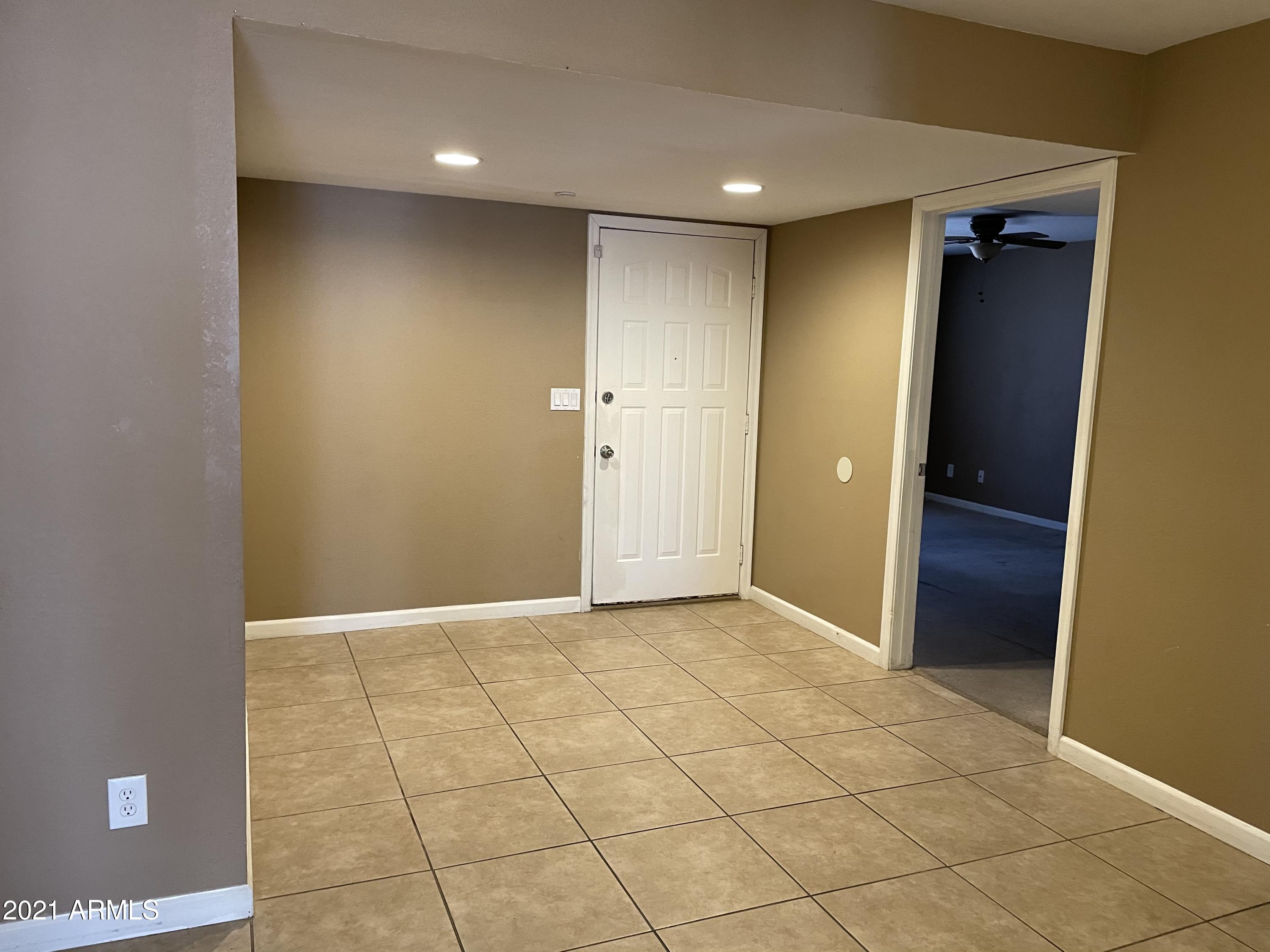 740 West Rice Drive Tempe, AZ 85283 - Photo 10 of 15 7A4C423F-62C0-4B8D-8043-E351FDB99E69