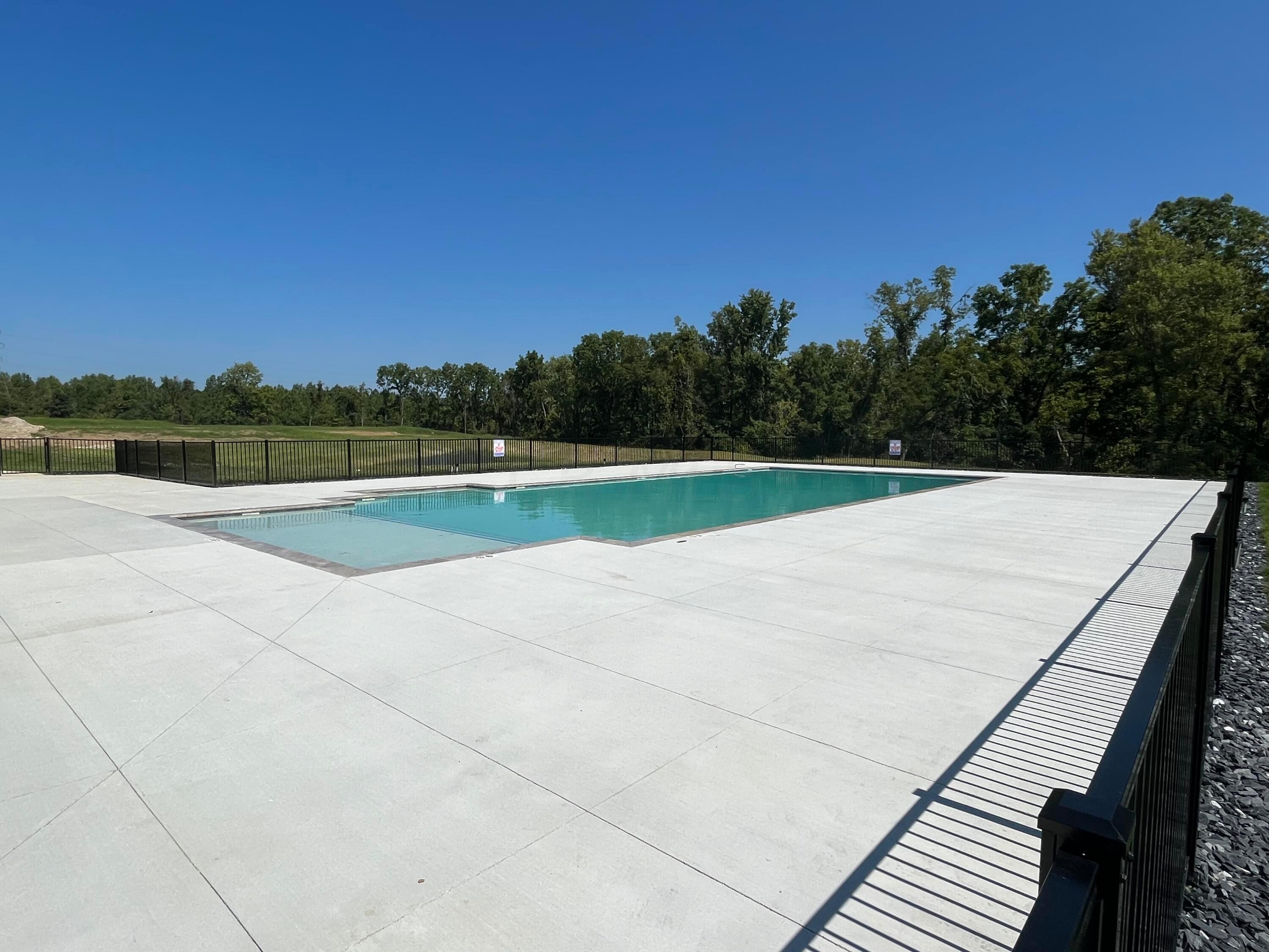91 Firenze Road Delaware, OH 43015 - Photo 33 of 36 Pool