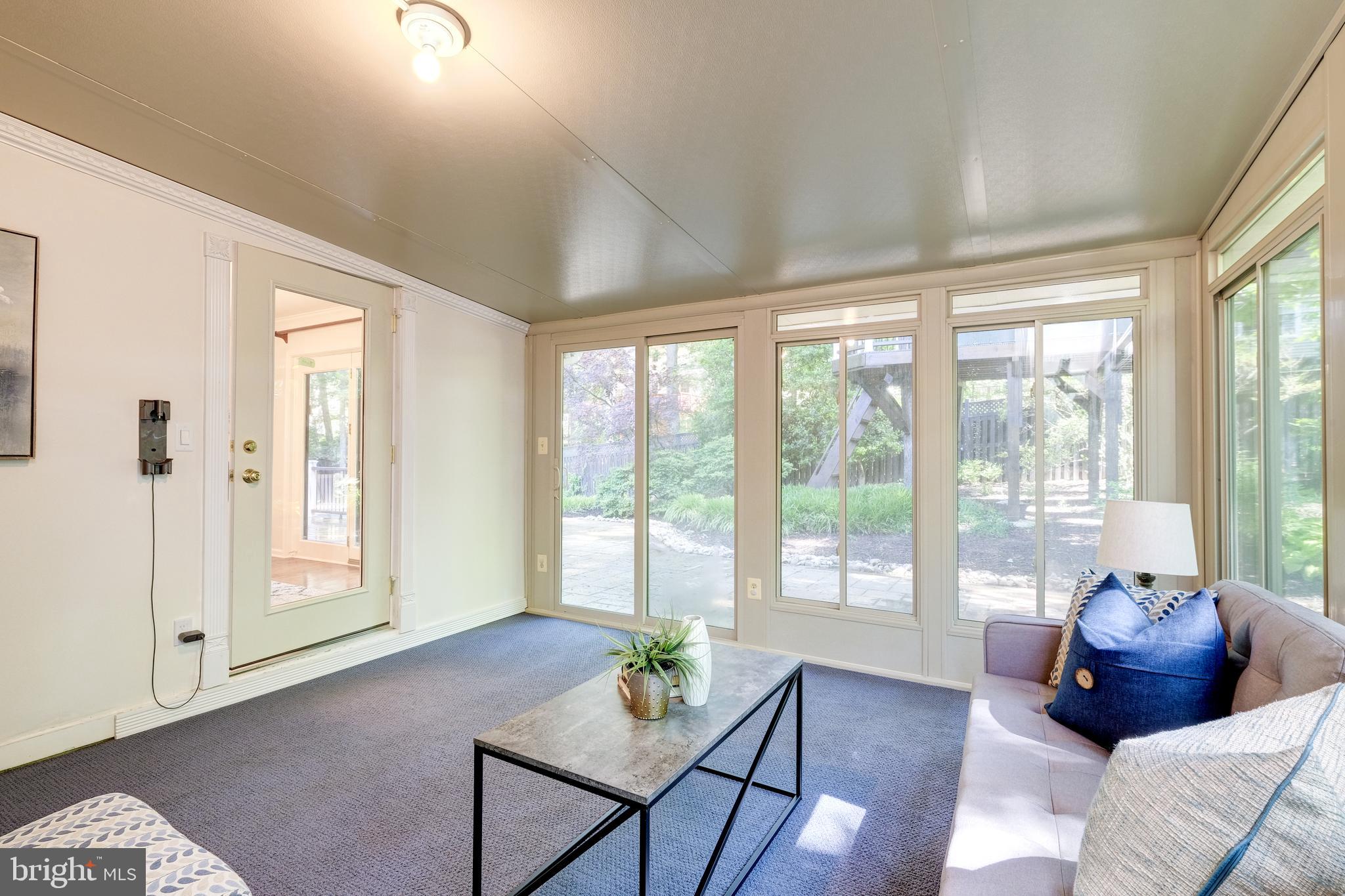 9030 Edgepark Road Vienna, VA 22182 - Photo 12 of 45 Gallery Image 12