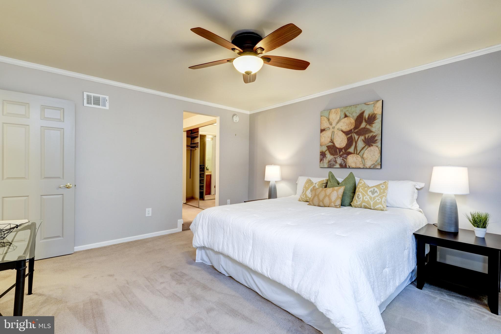9030 Edgepark Road Vienna, VA 22182 - Photo 14 of 45 Gallery Image 14