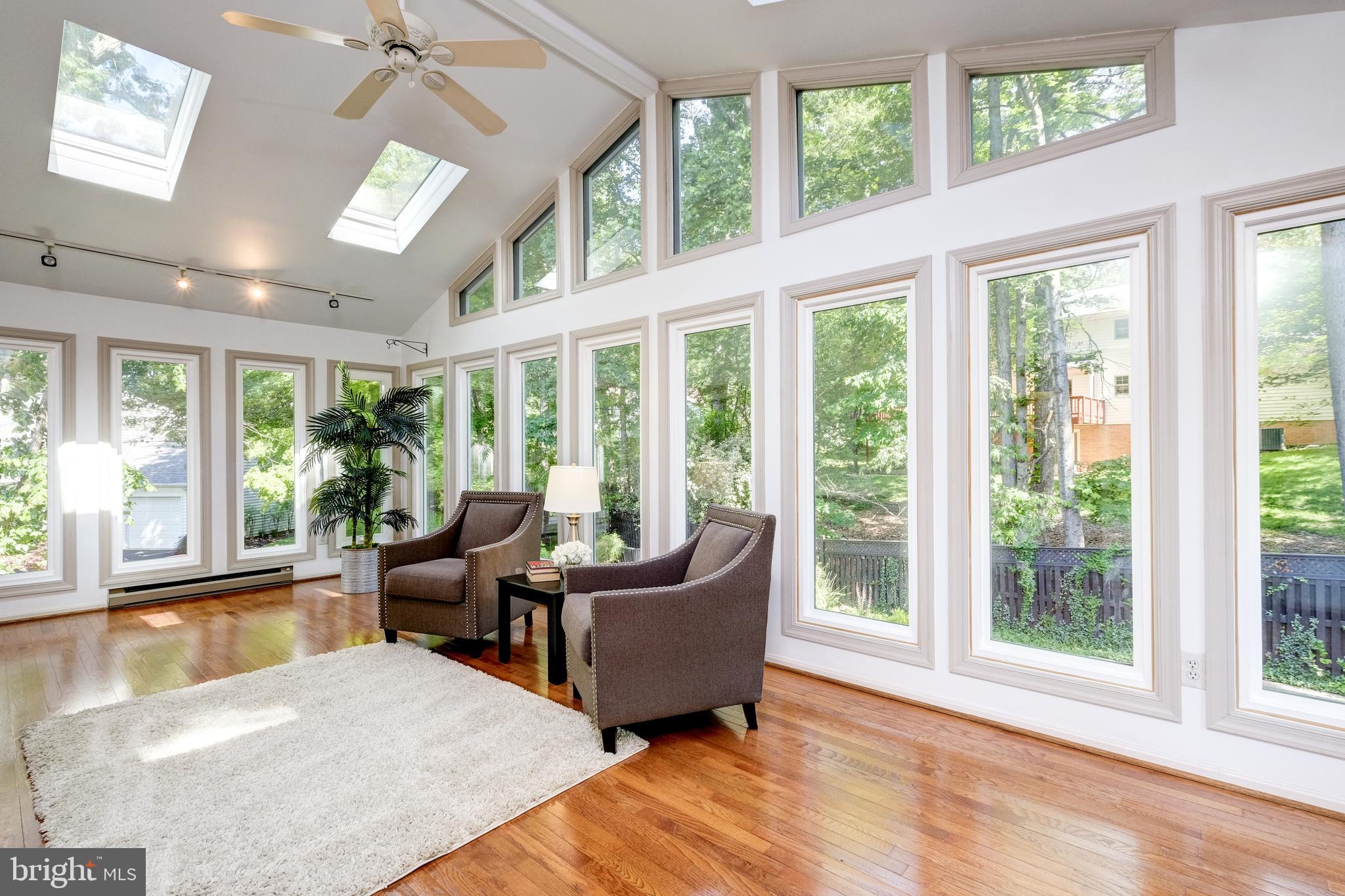 9030 Edgepark Road Vienna, VA 22182 - Photo 18 of 45 Gallery Image 18