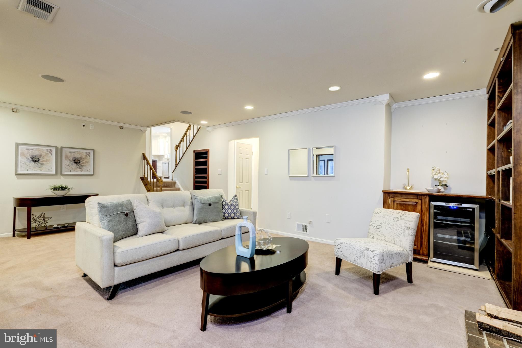 9030 Edgepark Road Vienna, VA 22182 - Photo 23 of 45 Gallery Image 23