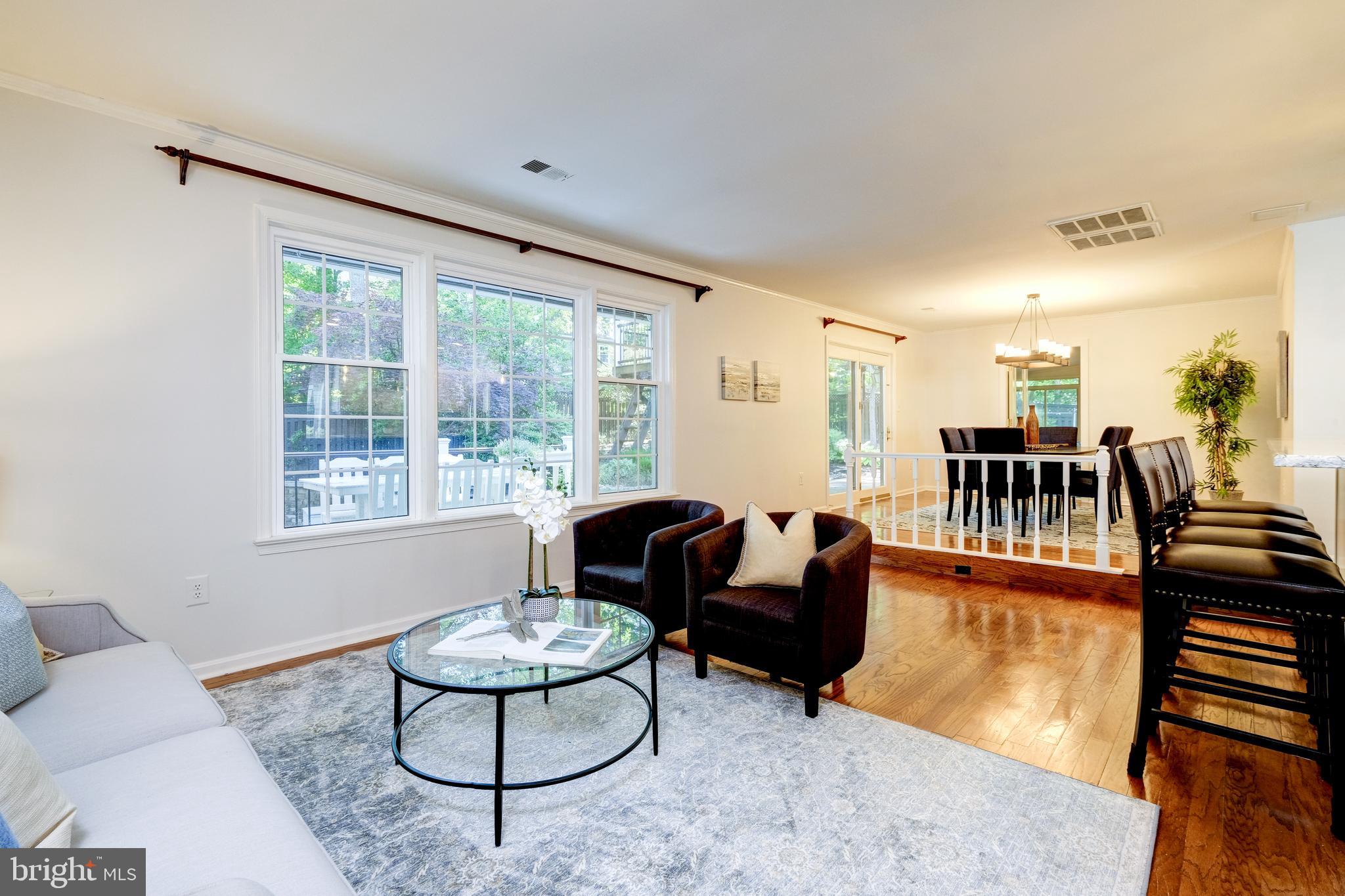 9030 Edgepark Road Vienna, VA 22182 - Photo 8 of 45 Gallery Image 8