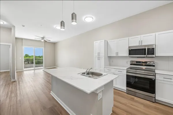 $1,195 | 3522 Main Street, Unit 303, Rowlett, TX 75088