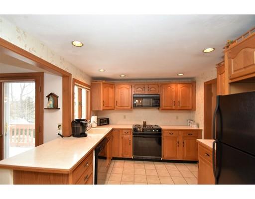 15 Kettering Road Norwood, MA 02062 - Photo 5 of 20 Gallery Image 5