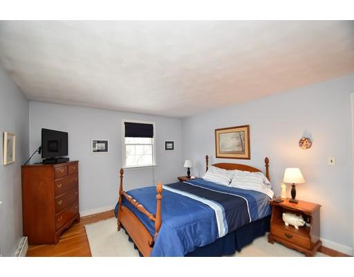 15 Kettering Road Norwood, MA 02062 - Photo 10 of 20 Gallery Image 10