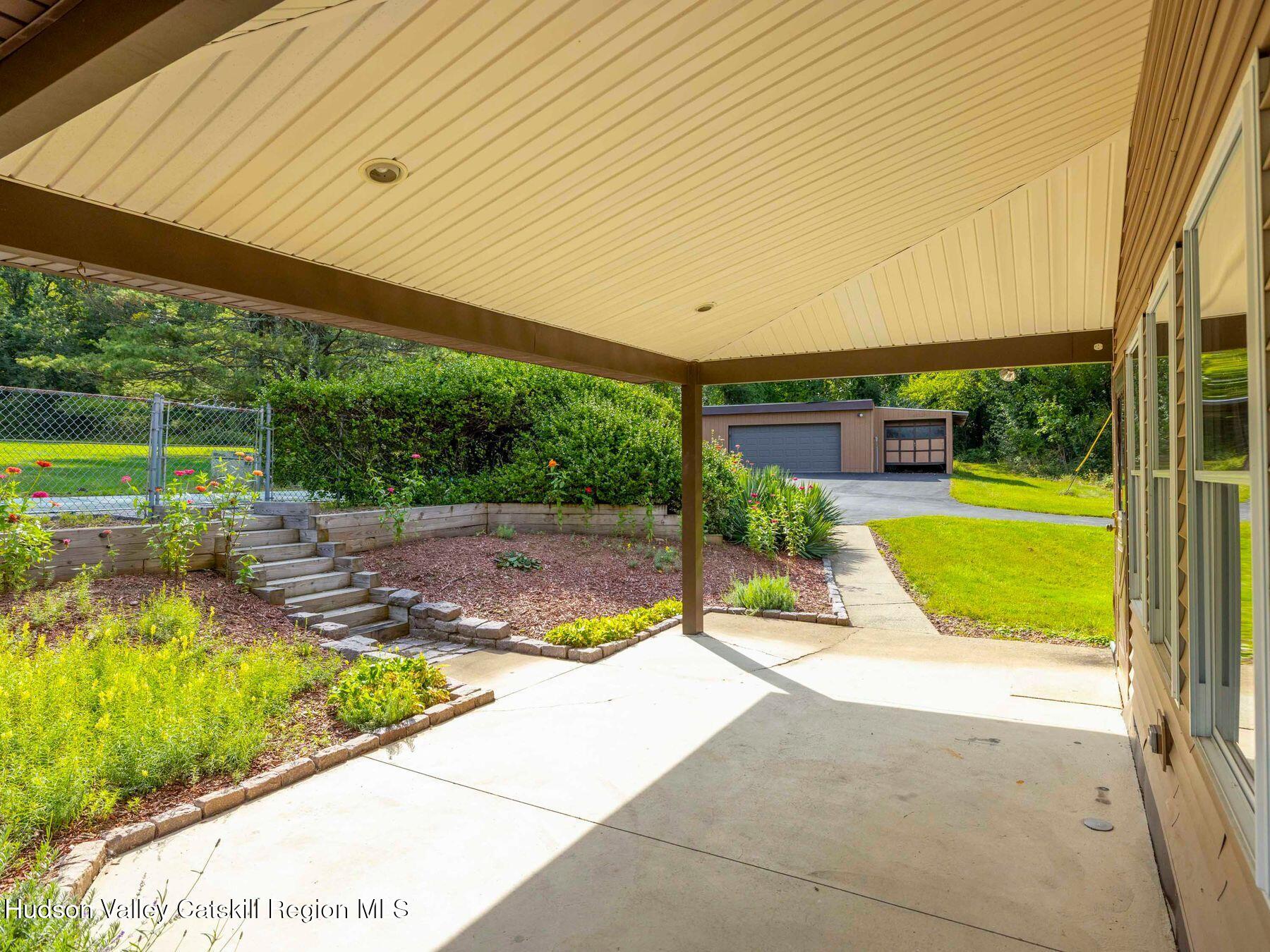 33 Reservoir Road Marlboro, NY 12542 - Photo 8 of 52 photo_online_008