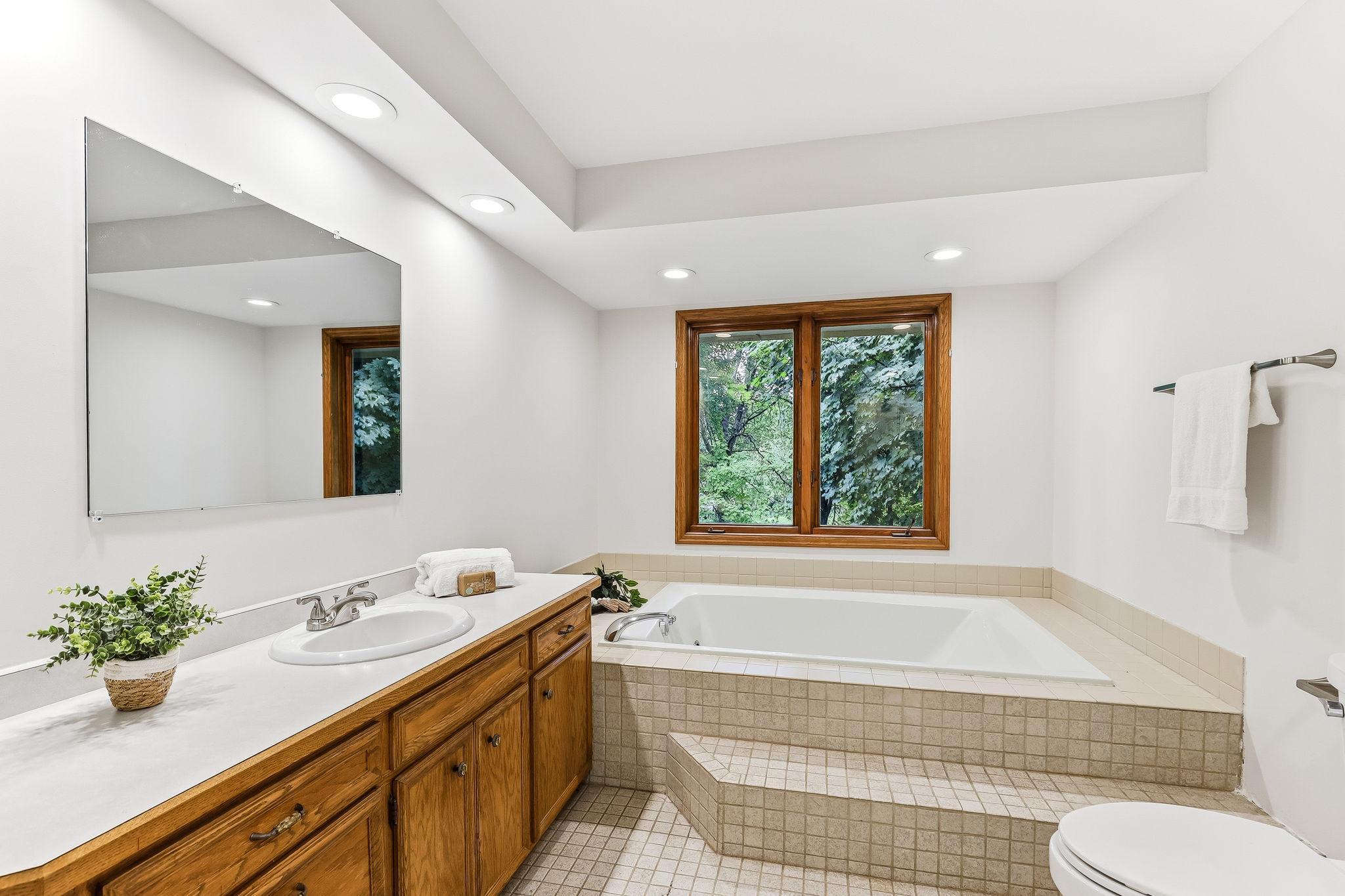 4211 Redding Ridge Drive Minnetonka, MN 55345 - Photo 21 of 46