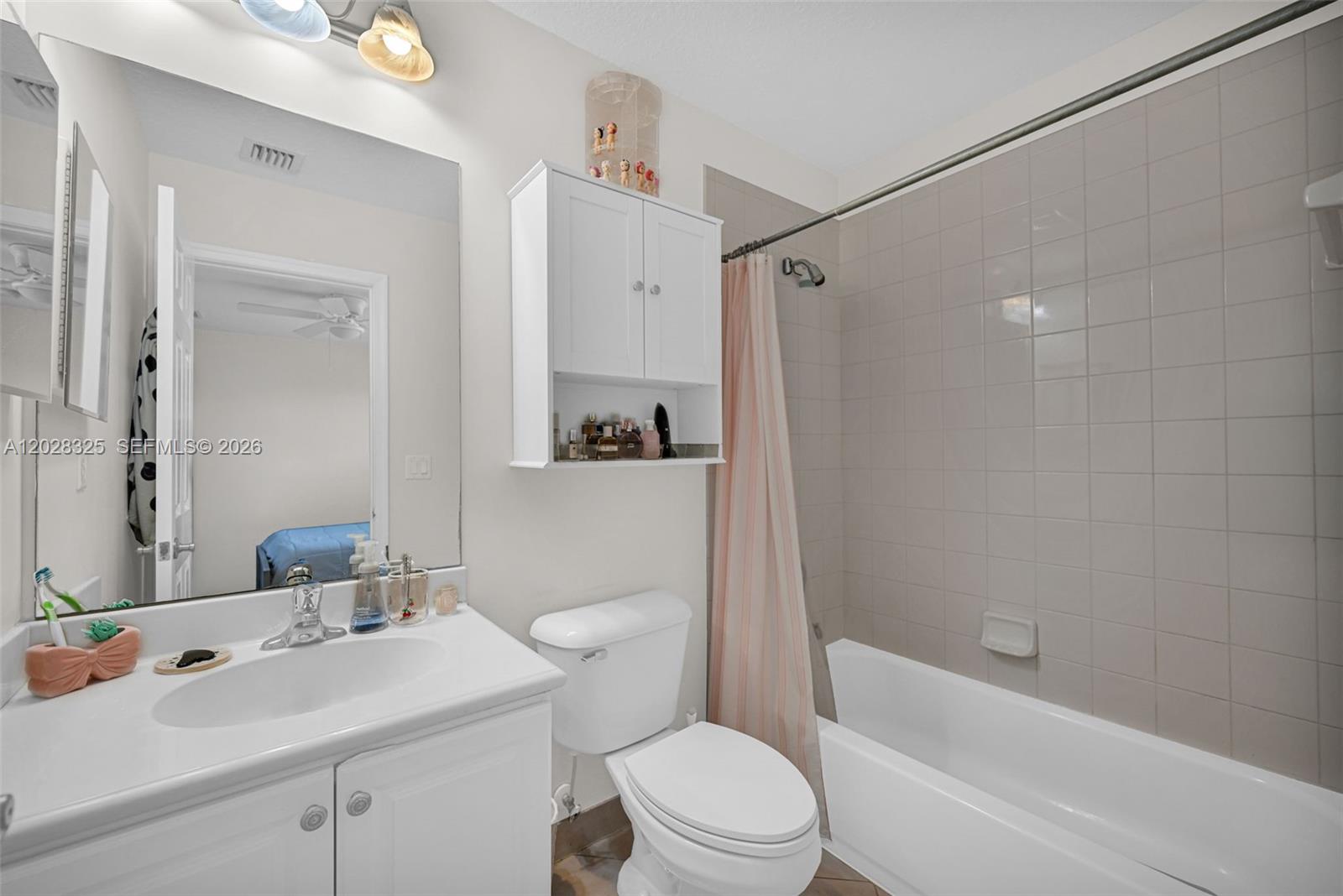 5927 Royal Way Tamarac, FL 33321 - Photo 14 of 31 Guest Bathroom