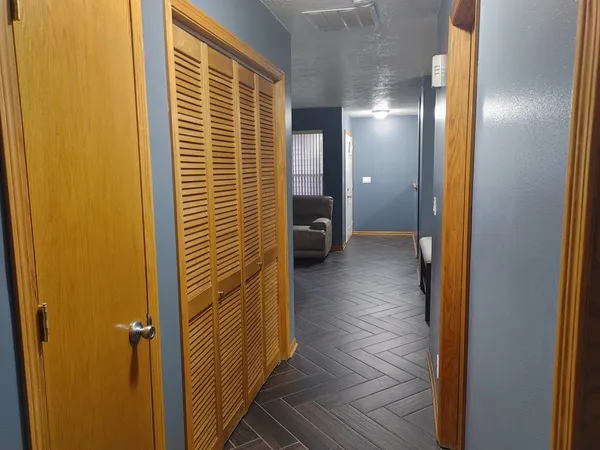 $165,000 | 150 North Wooster Street, Unit 9, Capron, IL 61012