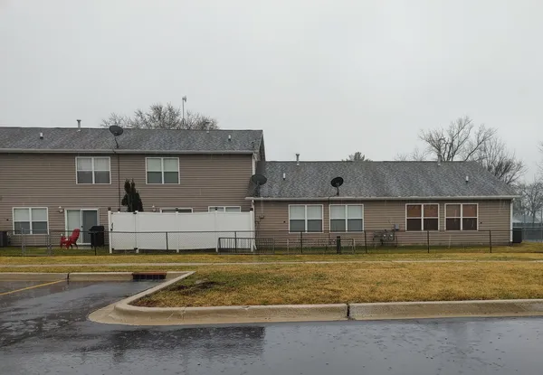 $165,000 | 150 North Wooster Street, Unit 9, Capron, IL 61012