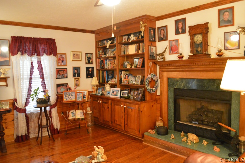 1820 Mill Road Henrico, VA 23231 - Photo 5 of 24 a view of living room with furniture and a fireplace