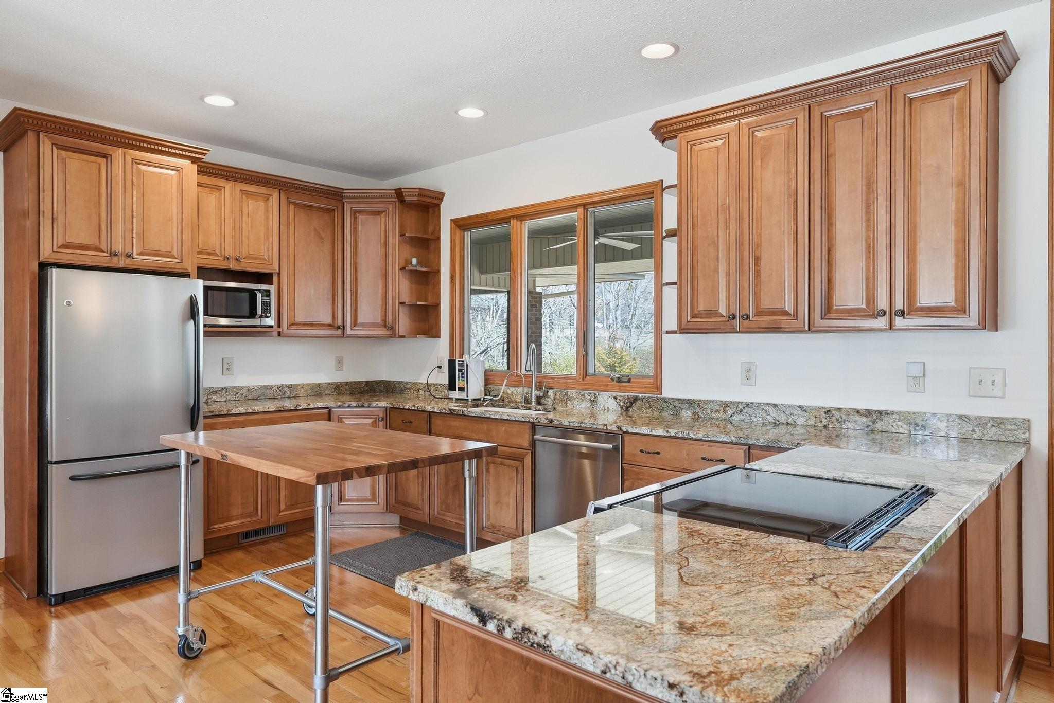 129 Tyler Lane West Union, SC 29696 - Photo 11 of 49