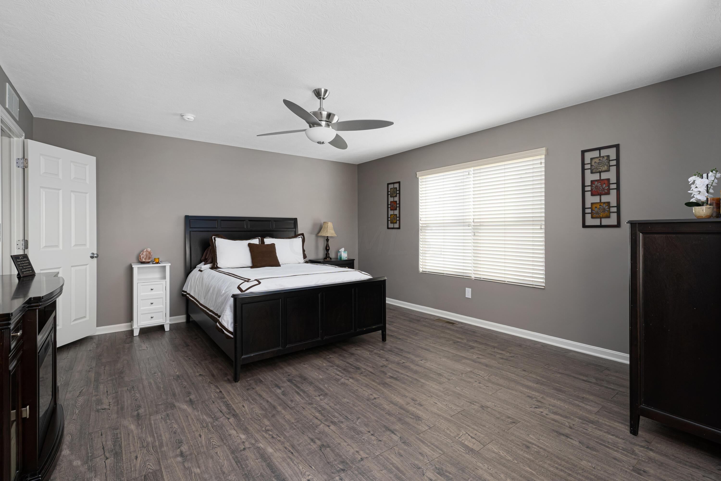 6056 Heckert Road Columbus, OH 43081 - Photo 27 of 42 Bedroom 2. It's HUGE!