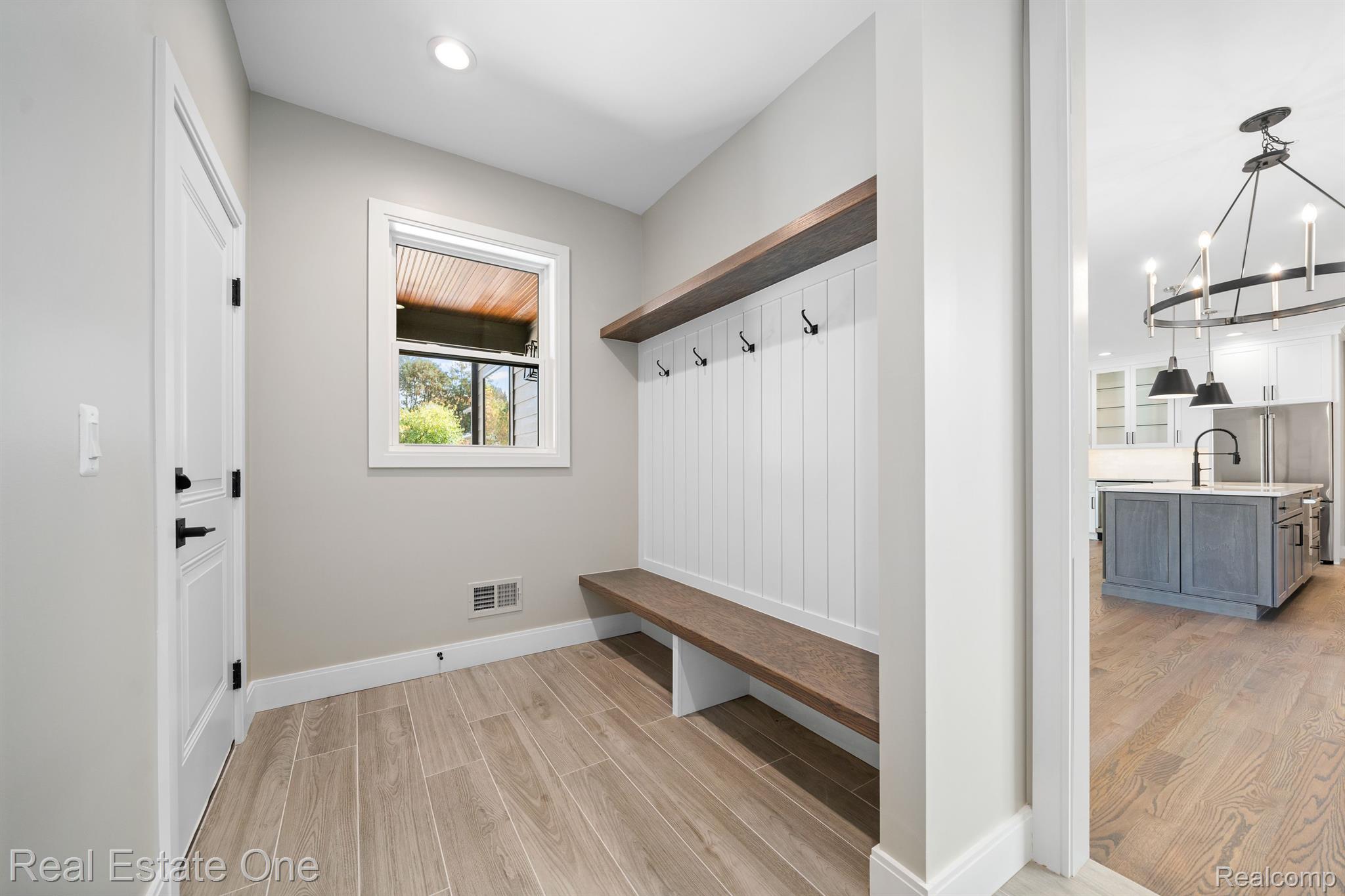 143 Woodside Road Royal Oak, MI 48073 - Photo 15 of 35 Mud