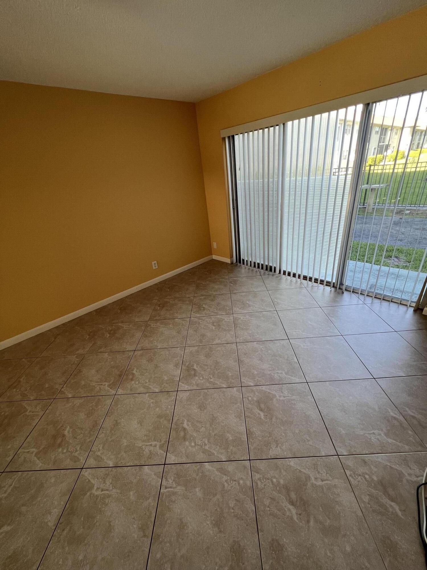 9949 Sandalfoot Boulevard, Unit 514 Boca Raton, FL 33428 - Photo 11 of 18 Kq3C5MadT926TvuufncrUw