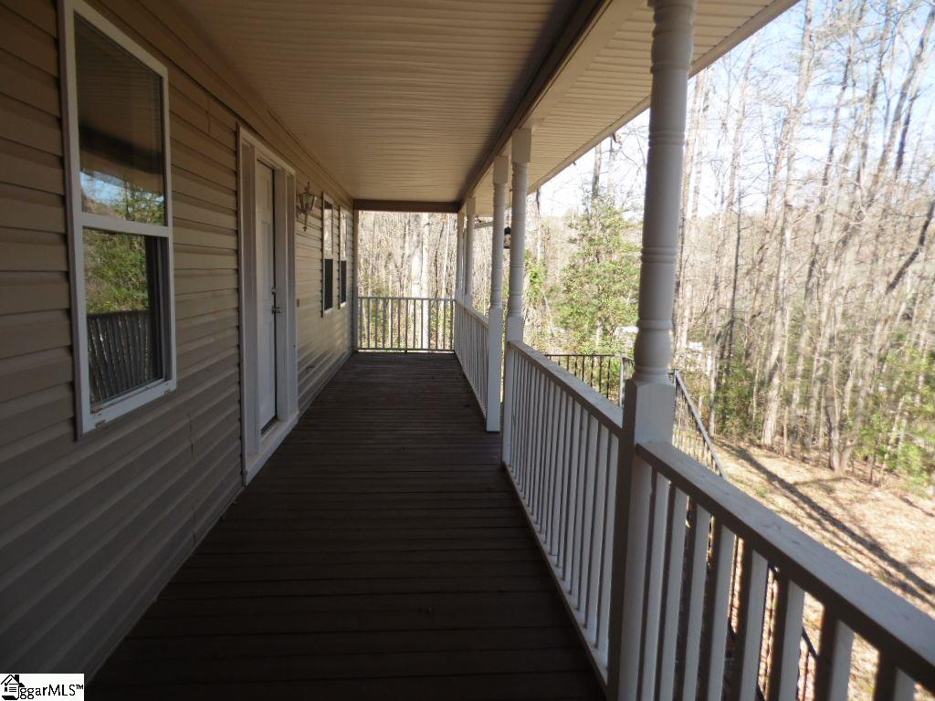 108 Sawmill Road Marietta, SC 29661 - Photo 3 of 35