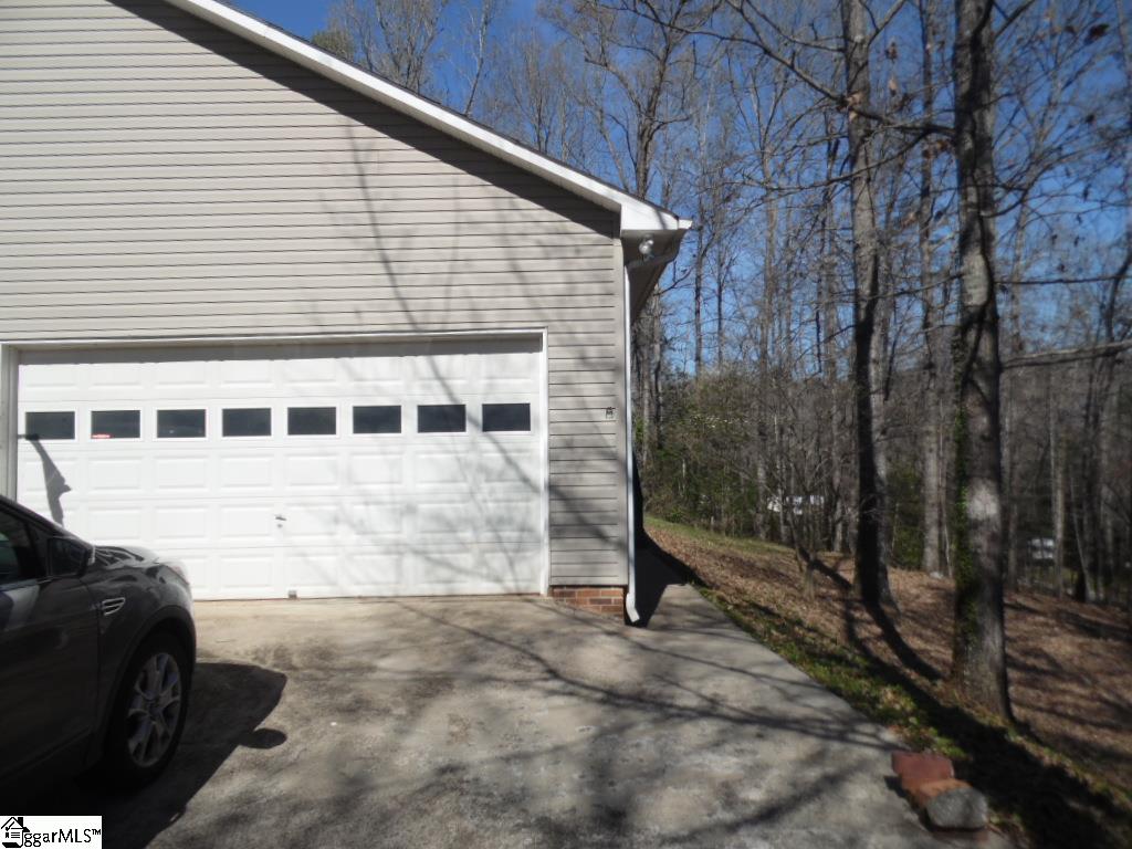 108 Sawmill Road Marietta, SC 29661 - Photo 6 of 35