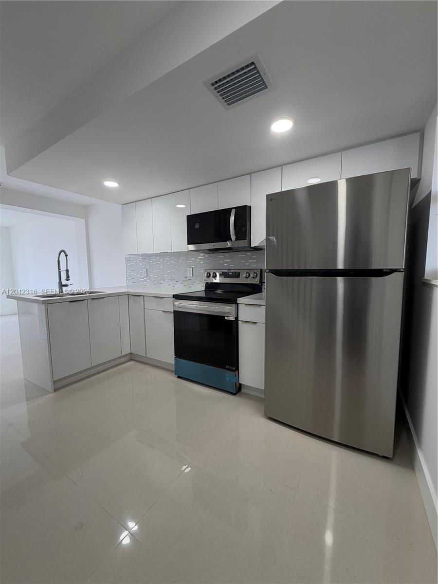 1551 West Okeechobee Road, Unit 9 Hialeah, FL 33010 - Photo 1 of 15