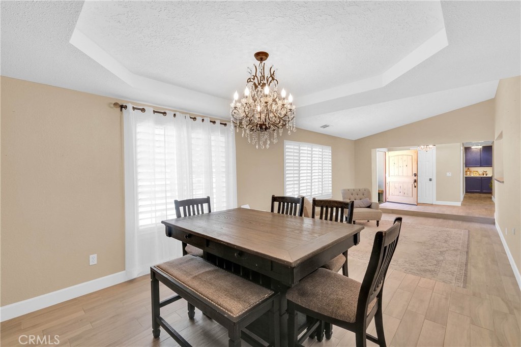 15908 Acoma Road Apple Valley, CA 92307 - Photo 18 of 62