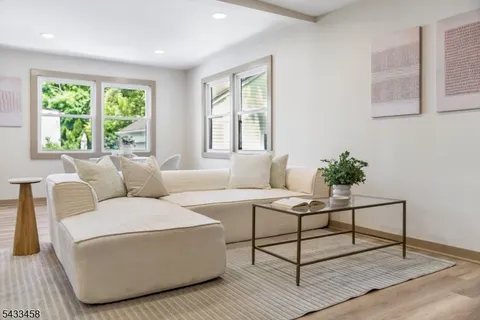 $1,195,000 | 15 Elberta Road, Maplewood, NJ 07040