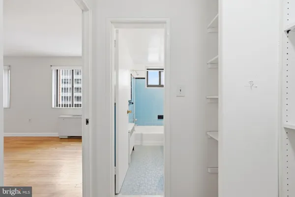 $1,675 | 1200 South Arlington Ridge Road, Unit 615, Arlington, VA 22202